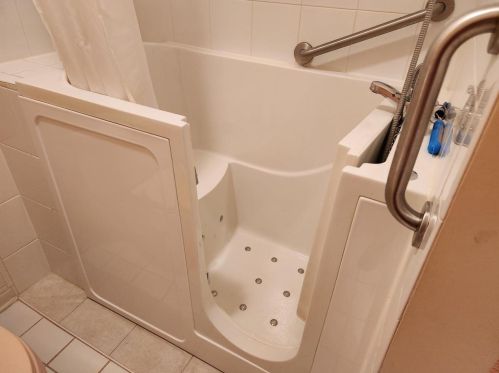 1610 Wheeler Rd, Madison WI  53704-8474 exterior