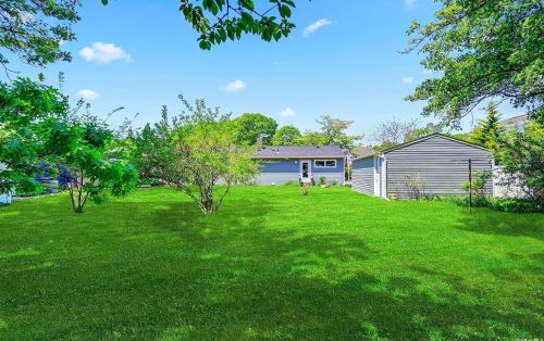 107 Malts Ave, West Islip NY  11795-2507 exterior