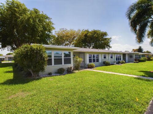 260 High Point Blvd, Boynton Beach, FL 33435-6622
