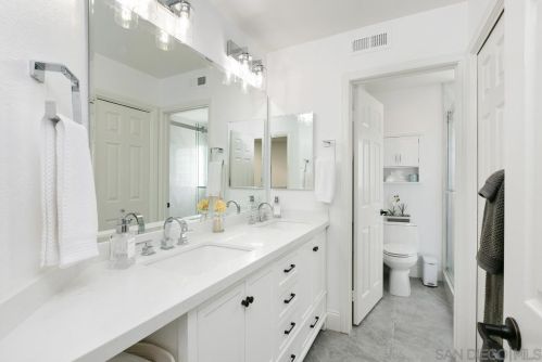 4780 Tarantella Ln, San Diego CA  92130-2466 exterior