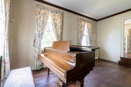 69 North St, Danvers MA  01923-1120 exterior