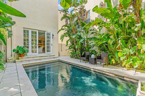 223 Seminole Ave, Palm Beach FL  33480-3734 exterior