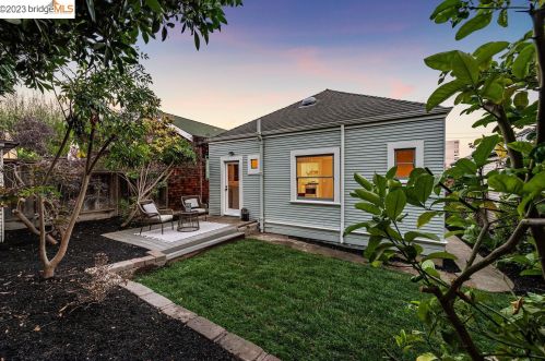 4143 Howe St, Oakland CA 94611-5117 exterior