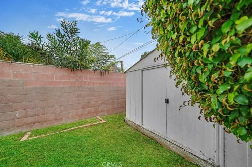 5609 Faculty Ave, Lakewood CA  90712-1815 exterior