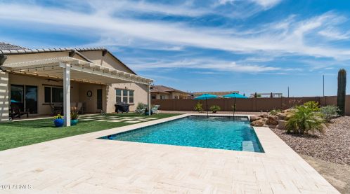 7544 Peppertree Dr, Gilbert AZ  85298 exterior