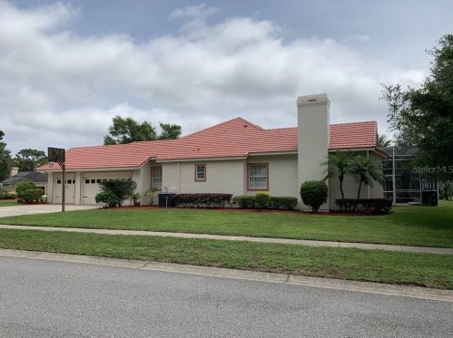 2102 Langley Cir, Orlando, FL 32835-5942