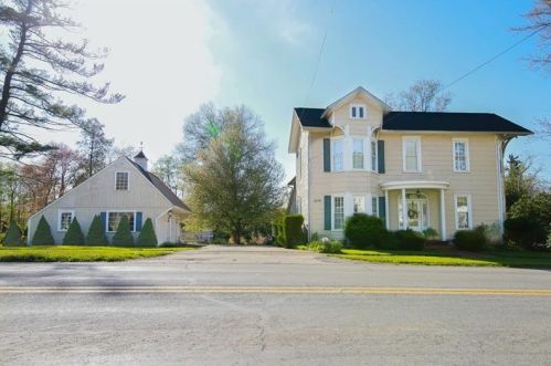 2579 Mercer St, Sandy Lake, PA 16145-3723