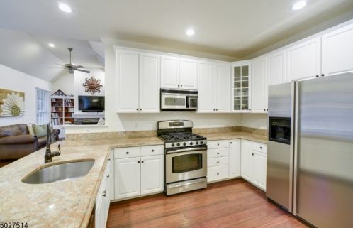 27 Twombly Ct, Morristown NJ  07960-5503 exterior