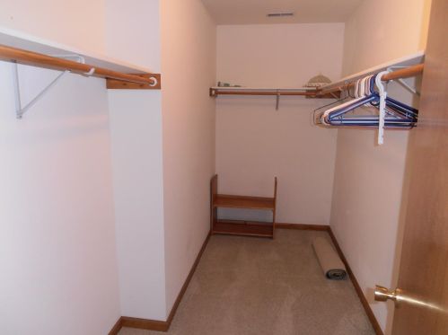 3820 Sandalwood Dr, Hammond IN  46322-2076 exterior