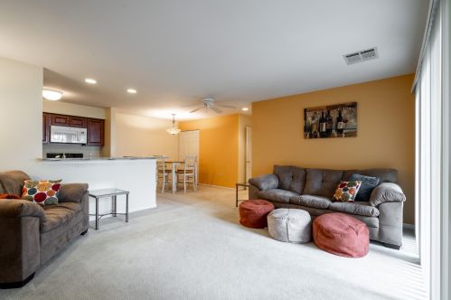 8770 Woodbridge Dr, Greendale, WI 53129-1086