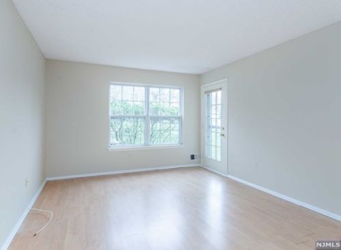 1352 Paddington Rd, Mahwah NJ  07430-3258 exterior