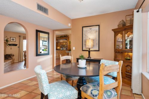 7552 Knollwood Cir, Tucson AZ 85750-2325 exterior