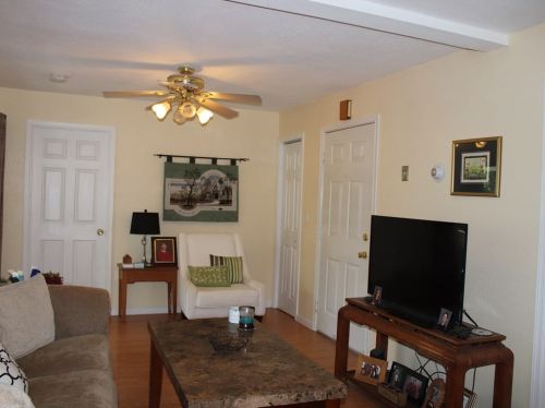 42 Brg St, Monson MA  01057-1208 exterior