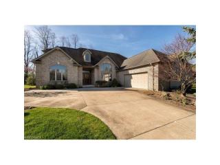 6455 Dunwoody Cir, Canton, OH 44718-2299