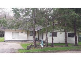 1790 Ivy Ave, Winchester Bay, OR 97467-1068