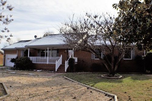 70 Freedom Way, Foneswood, VA 22572-4206