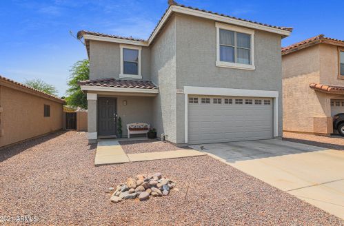 2306 Spruce Dr, Chandler, AZ 85286-6743