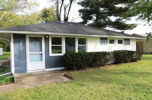 13711 Esther Ave, Mishawaka, IN 46545-7401