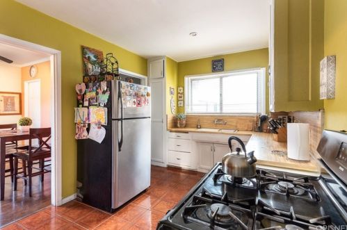 6201 Kraft Ave, North Hollywood CA  91606-4123 exterior