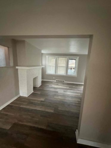 3052 Zephyr Ave, Pittsburgh, PA 15204-1845
