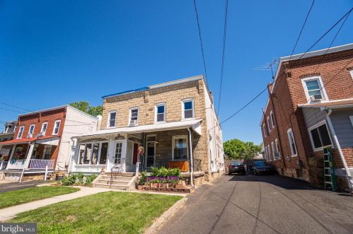 27 Egypt Rd, Norristown, PA 19403-3001
