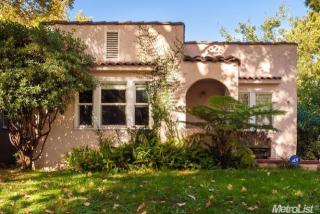 3209 C St, Sacramento, CA 95816-3330