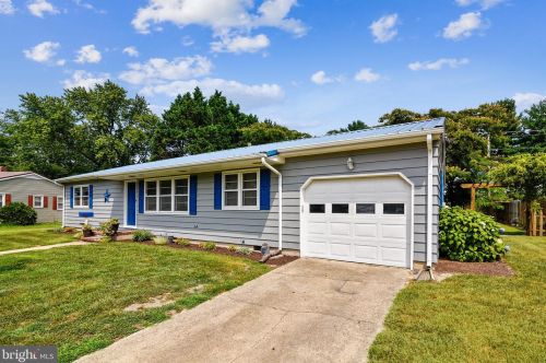 210 Arbutus Ave, Seaford, DE 19973-1314