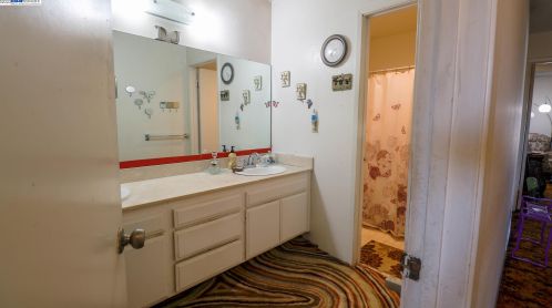 32495 Jean Dr, Union City CA  94587-5000 exterior