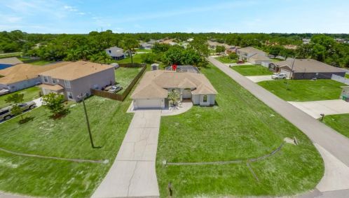 2101 Alloway Ave, Fort Pierce, FL 34953-2738