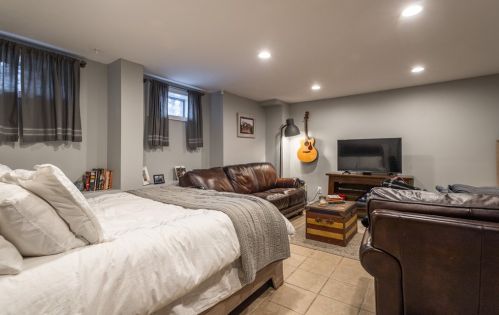 212 6th St, Boston MA  02127-2633 exterior