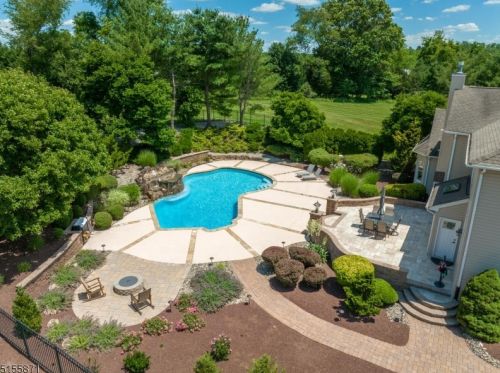 16 Neshanic Dr, East Amwell Township NJ  08551-1844 exterior