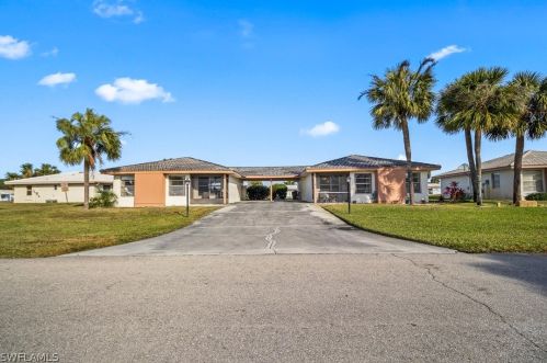 1607 Ridgecrest St, Lehigh Acres FL 33936-5843 exterior
