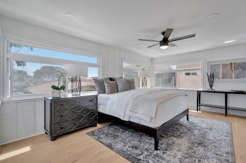 307 Fernando St, Newport Beach CA  92661-1236 exterior