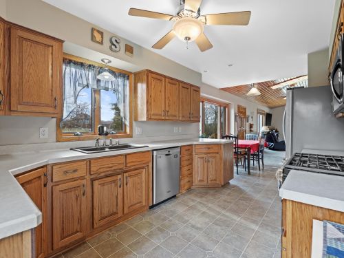 9106 Wescott Rd, Kewaskum WI  53040-9716 exterior