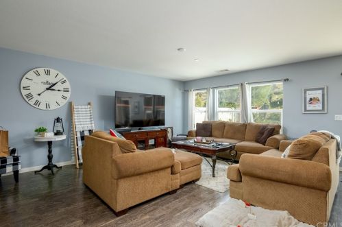 4167 Ladrillo St, Lake Elsinore CA  92530-2016 exterior