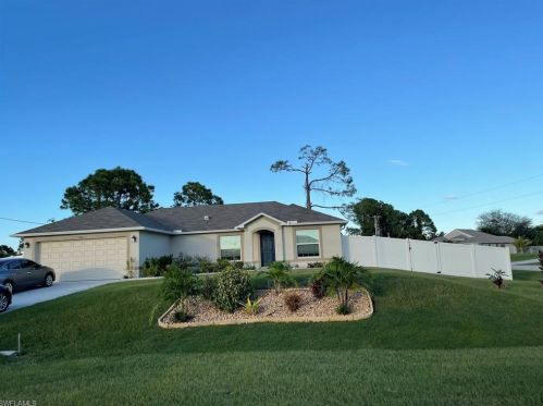 3501 12th Ct, Cape Coral, FL 33909-6405