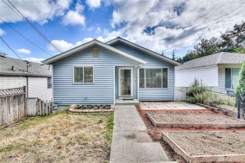 644 Adele Ave, Bremerton, WA 98312-3526