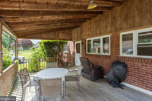 667 Brighton Ter, Holmes PA  19043-1009 exterior