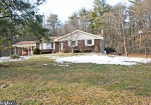 46 Morgan Ln, Lincoln Colliery, PA 17963-8032