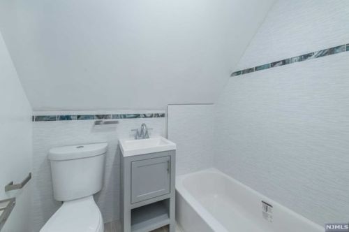 535 Clinton St, East Orange NJ  07018-1031 exterior