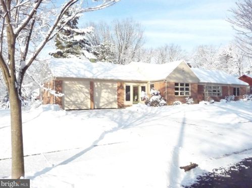 300 28th St, Camp Hill PA  17011-2801 exterior