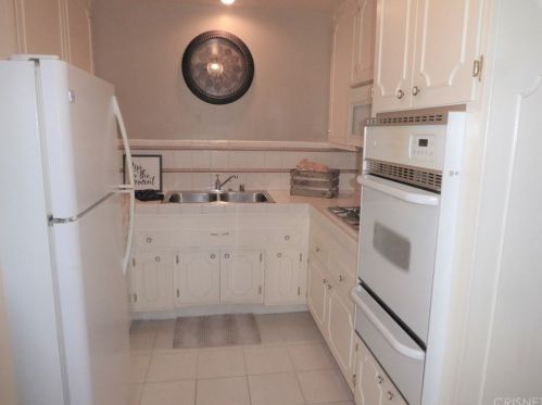 26831 Avenue Of The Oaks, Santa Clarita, CA 91321-4805