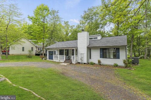 4303 Lakeview Pkwy, Locust Grove VA  22508-5515 exterior