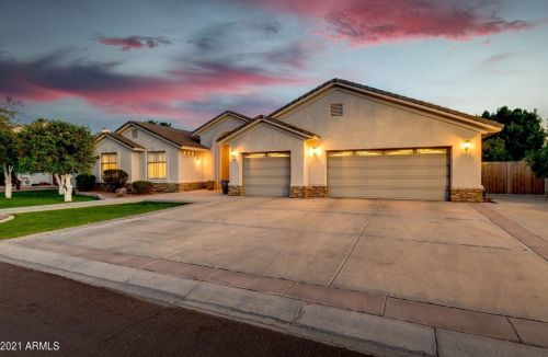 4531 Stanford Ave, Gilbert, AZ 85234-7469