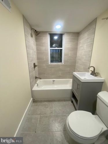 1210 18th St, Washington DC 20002-2002 exterior