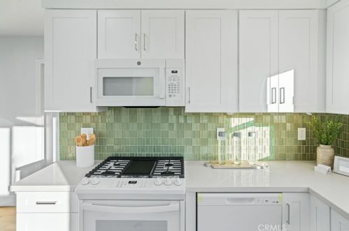 21322 Western Ave, Torrance CA  90501-2953 exterior