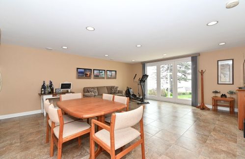 23305 Shore Dr, Kansasville WI  53139-9714 exterior