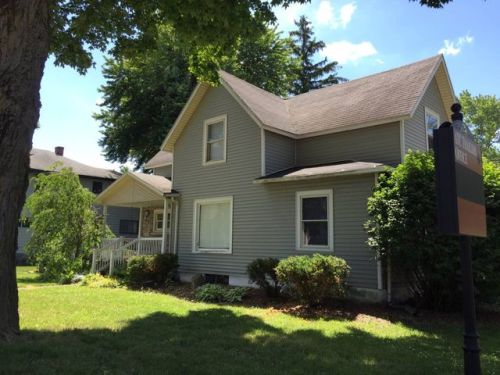 657 Market St, Nappanee IN  46550-2123 exterior