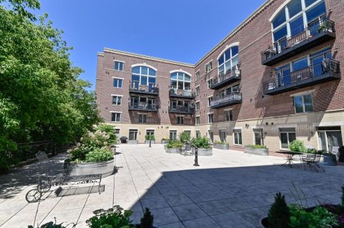 1515 Van Buren St, Milwaukee WI  53202-2097 exterior