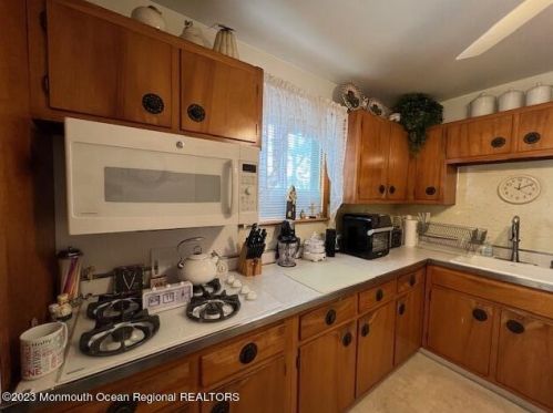 107 Manhattan St, Jackson Twp NJ  08527-2545 exterior